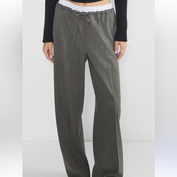 Aritzia Pants - Aritzia Equity Pant
